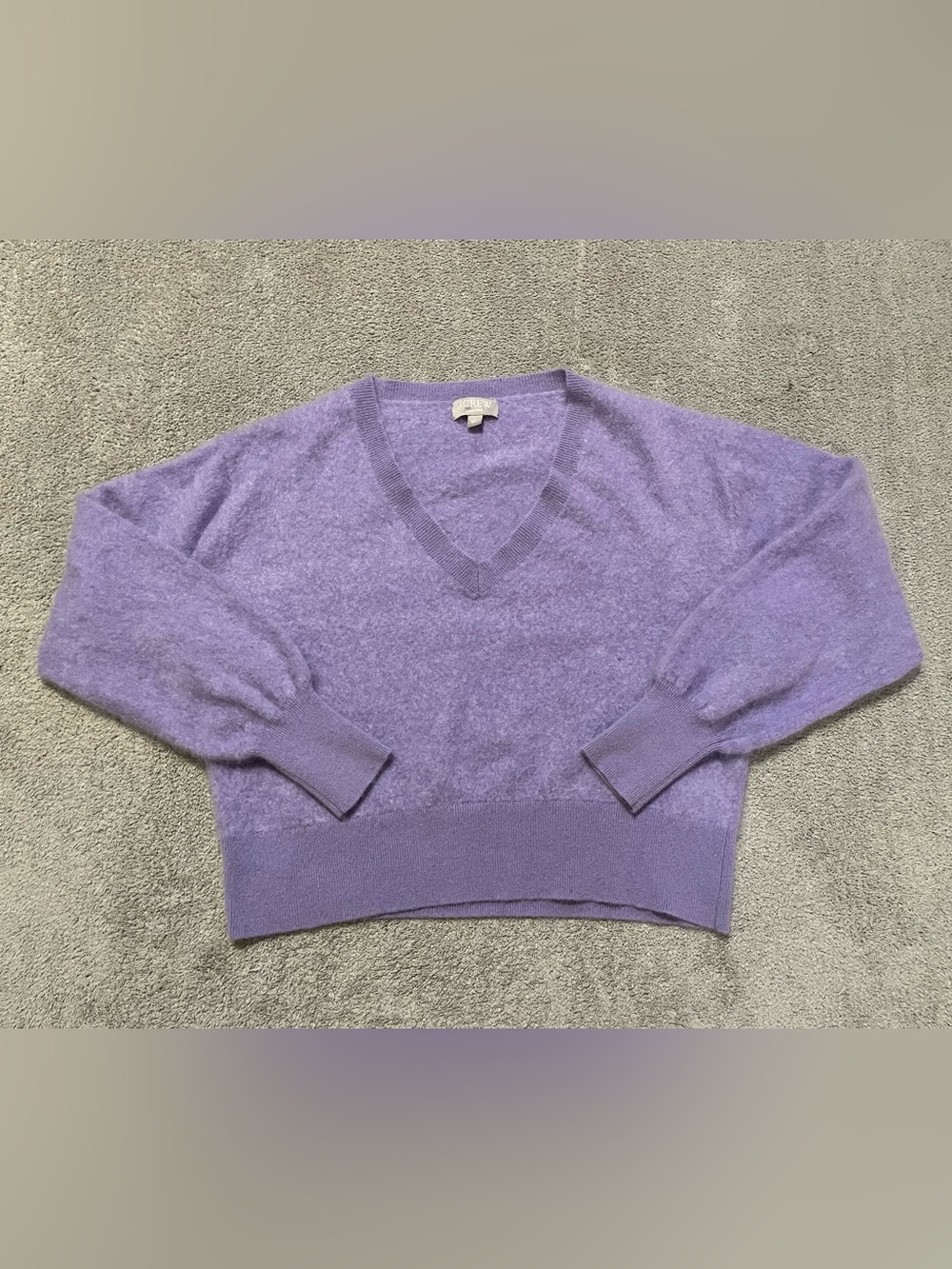 J. Crew 100% Cashmere Relaxed Cropped VNeck Sweater Purple Large Preppy Luxury